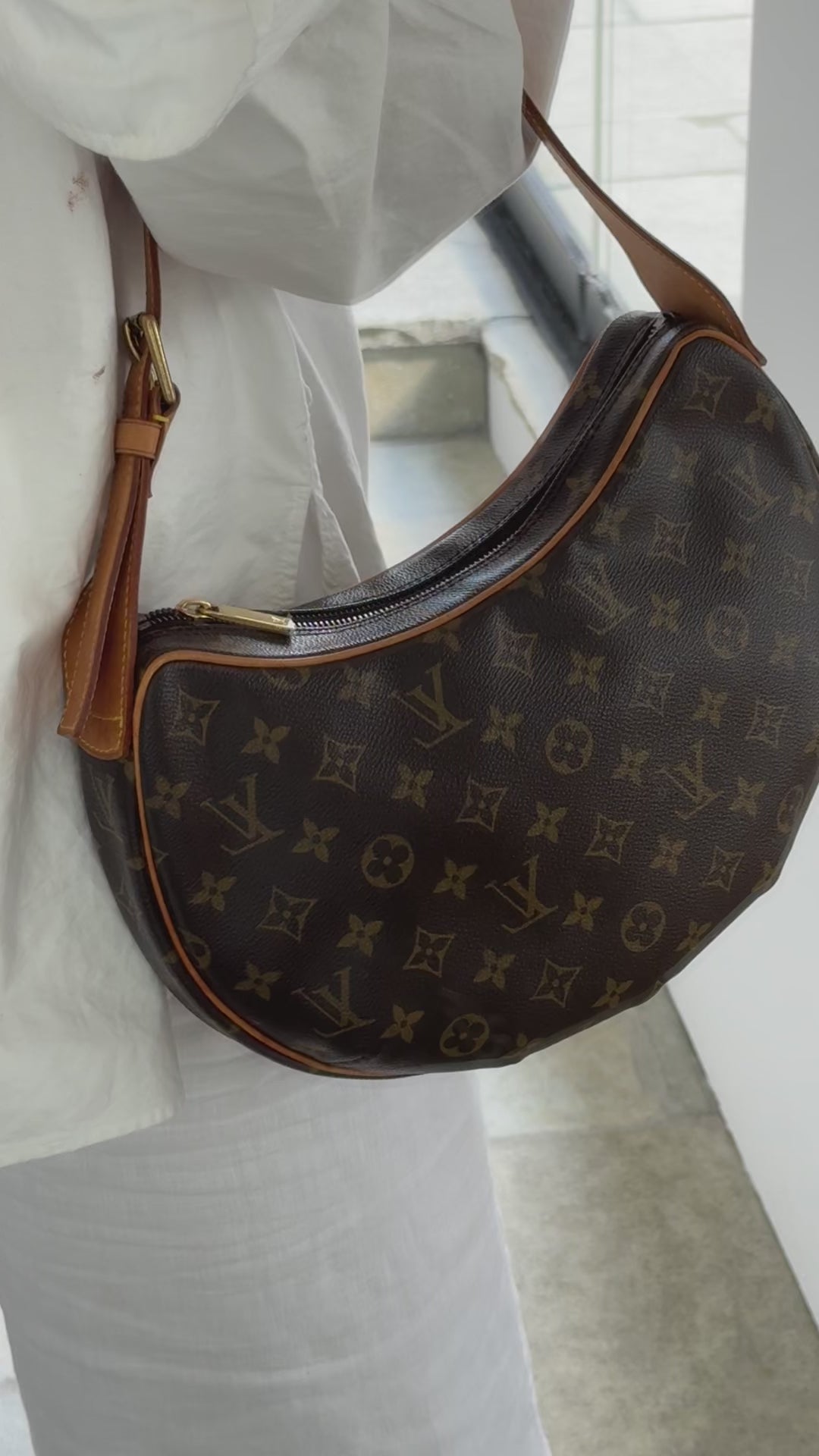 Monogram Croissant MM