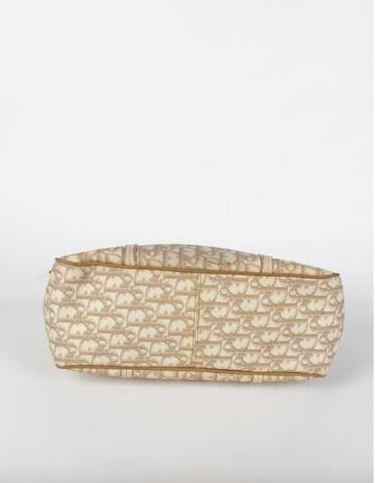 Trotter Canvas Romantic Chain